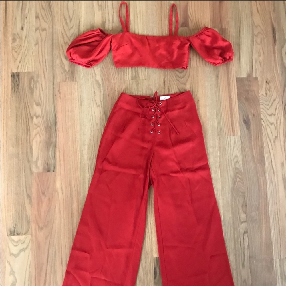 LPA two piece set